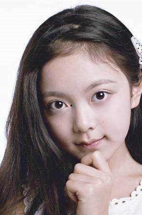 白雪君个人资料,才华横溢的文艺新星，揭秘其成长之路